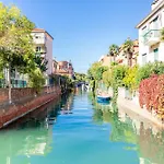 & Venezia 2000 3*