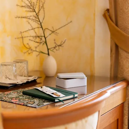 & Venezia 2000 Hotell 3*