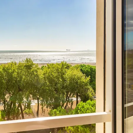 Otel & Venezia 2000 3*