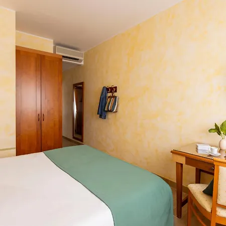 Hotel & Venezia 2000